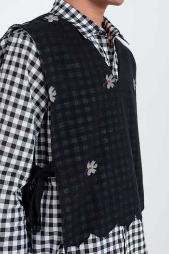 Jodi_Black Leap Jamdani Woven Overlay _Online_at_Aza_Fashions