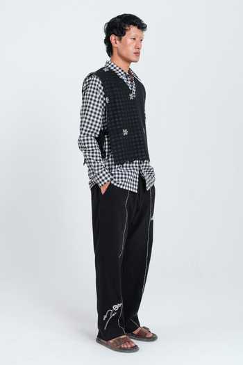 Buy_Jodi_Black Leap Jamdani Woven Overlay _Online_at_Aza_Fashions