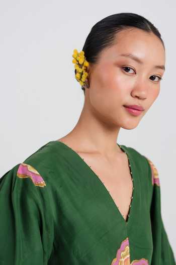 Buy Jodi Green Silk, Muslin V-neck Flow Block Print Dress Online at Aza Fashions Buy_Jodi_Green Silk, Muslin V-neck Flow Block Print Dress _Online_at_Aza_Fashions