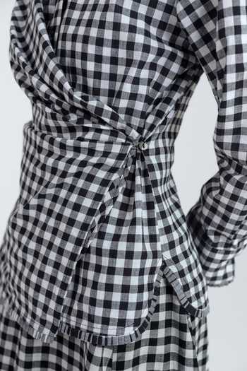 Buy Jodi Black Cotton Collared Neck Groove Handloom Wrap Shirt Buy_Jodi_Black Cotton Collared Neck Groove Handloom Wrap Shirt