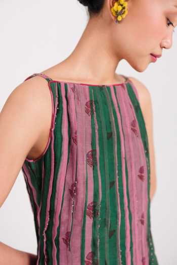 Jodi_Pink Chanderi Boat Neck Twirl Pleated Dress _Online_at_Aza_Fashions