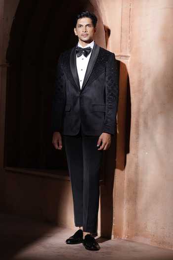 Varoin Marwah_Black Velvet The Dark Radiance Tuxedo _Online_at_Aza_Fashions