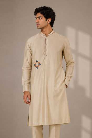 Varoin Marwah French Knot Embroidered Silk Kurta 