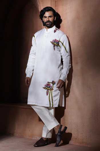 Varoin Marwah The Tropical Bloom Embroidered Kurta Set 