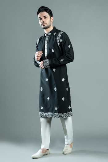 Shop Varoin Marwah Black Silk Silver Mosaic Embroidered Kurta Set Online at Aza Fashions Shop_Varoin Marwah_Black Silk Silver Mosaic Embroidered Kurta Set _Online_at_Aza_Fashions