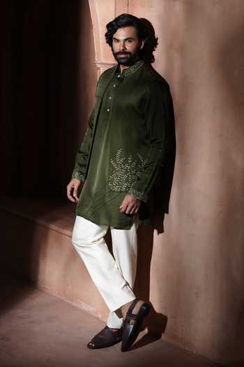 Varoin Marwah_Olive Green Silk Embroidery The Wild Wine Bundi And Kurta Set _at_Aza_Fashions