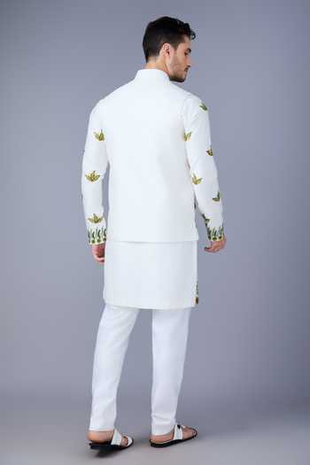 Varoin Marwah The Garden Of The Nawabs Bundi & Kurta Set 