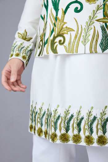 Shop Varoin Marwah White Silk Garden Of Nawabs Bundi And Kurta Set Shop_Varoin Marwah_White Silk Garden Of Nawabs Bundi And Kurta Set
