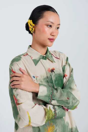 Shop Jodi Green Cotton Collared Neck Sway Printed Shirt Online at Aza Fashions Shop_Jodi_Green Cotton Collared Neck Sway Printed Shirt _Online_at_Aza_Fashions