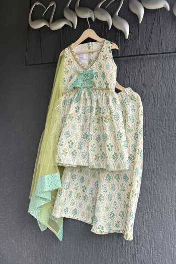 The Little Tales Green Silk, Cotton, Net Floral Print Kurta Set at Aza Fashions The Little Tales_Green Silk, Cotton, Net Floral Print Kurta Set _at_Aza_Fashions