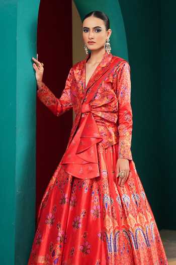 Buy Miku Kumar Red Silk V-neck Princess Rosalie Printed Lehenga Set Online at Aza Fashions Buy_Miku Kumar_Red Silk V-neck Princess Rosalie Printed Lehenga Set _Online_at_Aza_Fashions