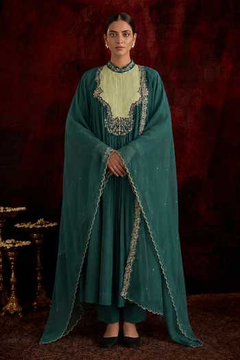 Neelu And Manvi Emerald Noor Kurta Set 