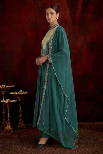 Neelu And Manvi Emerald Noor Kurta Set 