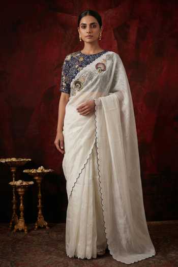 Neelu And Manvi Scallop Border Saree With Blouse 