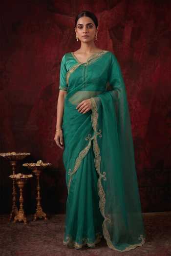 Shop_Neelu And Manvi_Emerald Green Silk, Organza V-neck Paisley Border Saree And Blouse _Online_at_Aza_Fashions