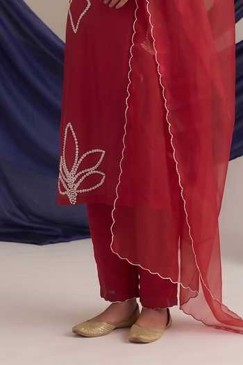 Buy Neelu And Manvi Red Organza, Georgette, Satin Round Neck Embroidered Kurta Pant Set Online at Aza Fashions Buy_Neelu And Manvi_Red Organza, Georgette, Satin Round Neck Embroidered Kurta Pant Set _Online_at_Aza_Fashions