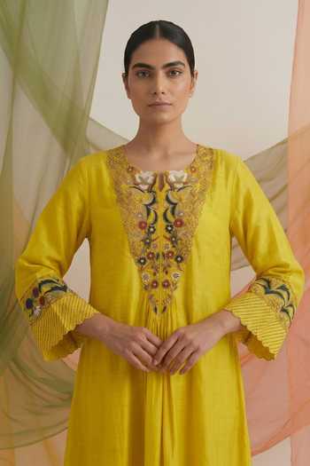 Buy Neelu And Manvi Yellow Organza, Georgette, Satin Round Neck Embroidered Kurta Pant Set Buy_Neelu And Manvi_Yellow Organza, Georgette, Satin Round Neck Embroidered Kurta Pant Set
