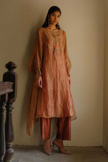 Alam By Tulsi Patel Naina Placement Embroidered Kurta & Pant Set 