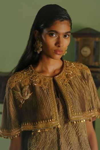 Shop Alam By Tulsi Patel Gold Tissue Round Neck Jotvi Zardozi Embroidered Cape And Pant Set Online at Aza Fashions Shop_Alam By Tulsi Patel_Gold Tissue Round Neck Jotvi Zardozi Embroidered Cape And Pant Set _Online_at_Aza_Fashions