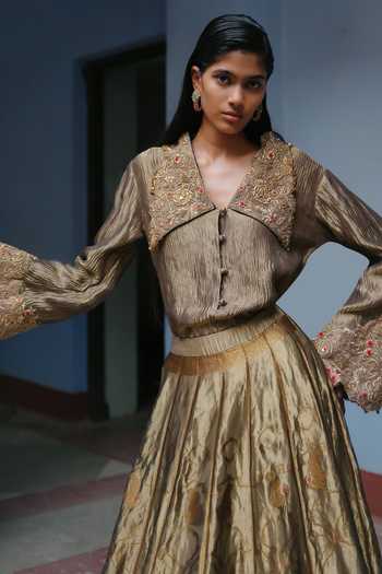 Shop Alam By Tulsi Patel Gold Silk, Tissue Kalyani Handwoven Lehenga Online at Aza Fashions Shop_Alam By Tulsi Patel_Gold Silk, Tissue Kalyani Handwoven Lehenga _Online_at_Aza_Fashions