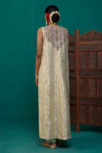 Neitri Mogra Embroidered Jacket Pant Set 
