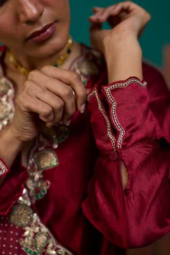 Neitri Maroon Silk, Muslin (mulmul) V-neck Bhairavi Printed Angarkha Top And Pant Set Online at Aza Fashions Neitri_Maroon Silk, Muslin (mulmul) V-neck Bhairavi Printed Angarkha Top And Pant Set _Online_at_Aza_Fashions