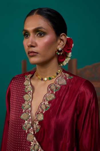 Buy Neitri Maroon Silk, Muslin (mulmul) V-neck Bhairavi Printed Angarkha Top And Pant Set Online at Aza Fashions Buy_Neitri_Maroon Silk, Muslin (mulmul) V-neck Bhairavi Printed Angarkha Top And Pant Set _Online_at_Aza_Fashions
