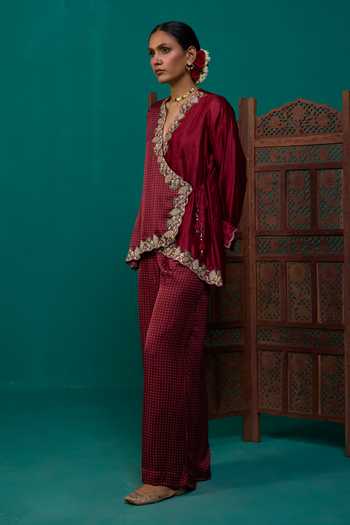 Buy Neitri Maroon Silk, Muslin (mulmul) V-neck Bhairavi Printed Angarkha Top And Pant Set Buy_Neitri_Maroon Silk, Muslin (mulmul) V-neck Bhairavi Printed Angarkha Top And Pant Set