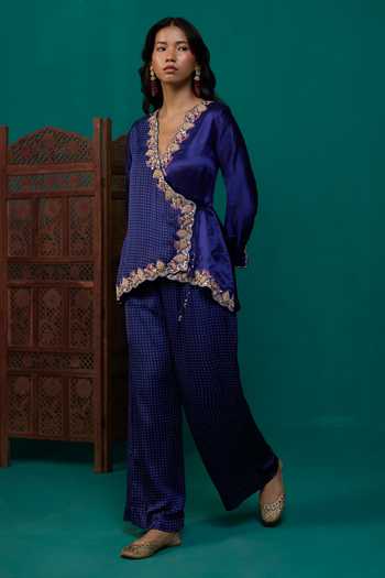 Shop Neitri Blue Silk, Muslin (mulmul) V-neck Bhavya Printed Angarkha Top And Pant Set Shop_Neitri_Blue Silk, Muslin (mulmul) V-neck Bhavya Printed Angarkha Top And Pant Set