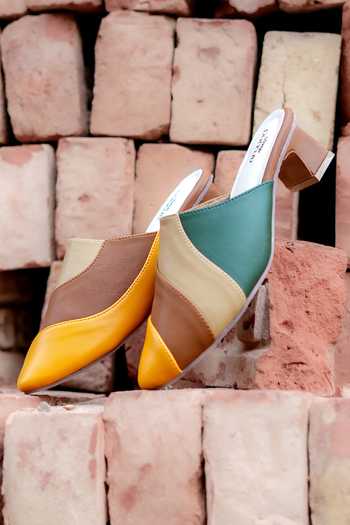 Around Always Glide Flowing Waves Mule Heels