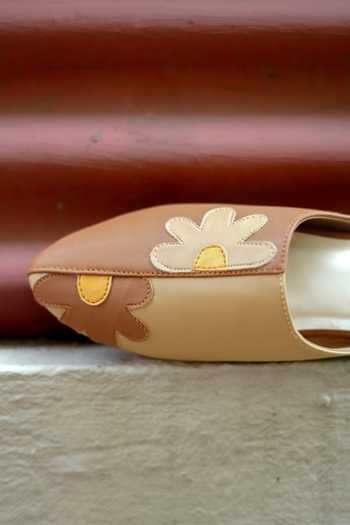 Around Always Brown Bud Color Block Pointed Mules Online at Aza Fashions Around Always_Brown Bud Color Block Pointed Mules _Online_at_Aza_Fashions