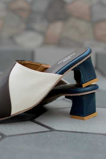 Around Always Multi Color Flow Fluid Panelled Pointed Toe Heels Online at Aza Fashions Around Always_Multi Color Flow Fluid Panelled Pointed Toe Heels _Online_at_Aza_Fashions