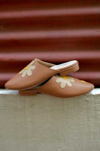 Around Always Bud Color Block Pointed Mules