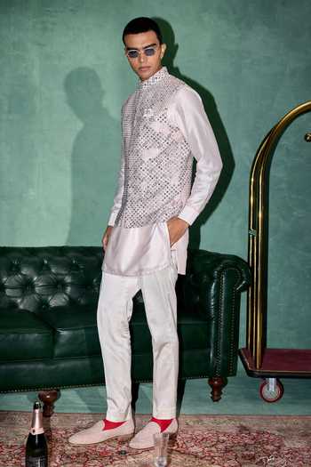 Shop Arjan Dugal Pink Chanderi, Satin Embroidery Bundi Pant Set Online at Aza Fashions Shop_Arjan Dugal_Pink Chanderi, Satin Embroidery Bundi Pant Set _Online_at_Aza_Fashions