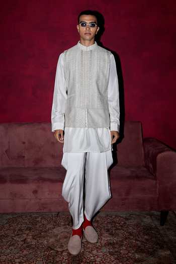 Arjan Dugal Chikankari & Dori Work Bundi Set