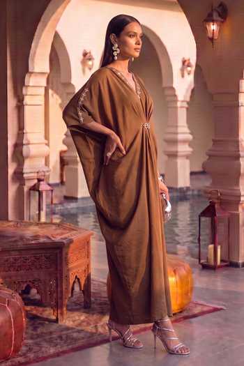 Buy_House Of Fett_Brown Crepe V-neck Desert Leather Patchwork Kaftan _Online_at_Aza_Fashions