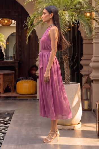 House Of Fett Pink Chiffon Halter Neck Festive Jumpsuit With Belt Online at Aza Fashions House Of Fett_Pink Chiffon Halter Neck Festive Jumpsuit With Belt _Online_at_Aza_Fashions