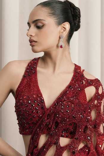 Buy_Istya_Red Organza, Net Halter Neck Cutwork Embellished Saree With Blouse _Online_at_Aza_Fashions