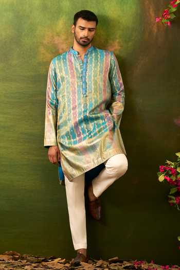 Arihant Rai Sinha Stripe Pattern Kurta Set 