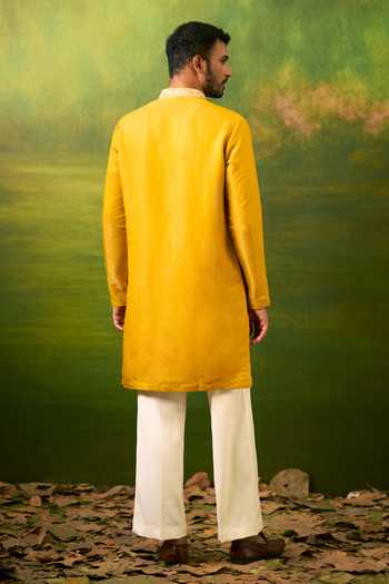 Arihant Rai Sinha Embroidered Kurta Set 