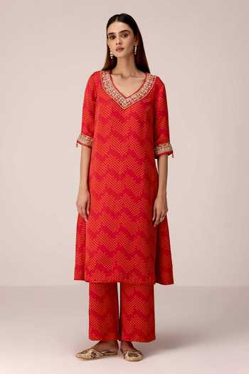 Buy Shyam Narayan Prasad Maroon Satin, Modal V-neck, Yes Bandhani Print Kurta Set Online at Aza Fashions Buy_Shyam Narayan Prasad_Maroon Satin, Modal V-neck, Yes Bandhani Print Kurta Set _Online_at_Aza_Fashions