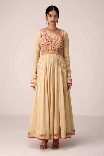 Shyam Narayan Prasad Ivory Silk, Organza, Chinon V-neck Dori Embroidered Anarkali Set at Aza Fashions Shyam Narayan Prasad_Ivory Silk, Organza, Chinon V-neck Dori Embroidered Anarkali Set _at_Aza_Fashions