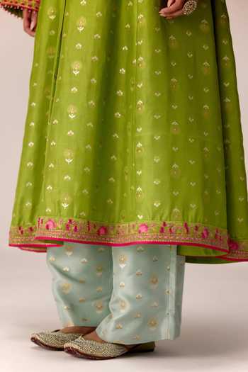 Shyam Narayan Prasad Green , Organza, Brocade V-neck Dori Embroidered Kurta Set at Aza Fashions Shyam Narayan Prasad_Green , Organza, Brocade V-neck Dori Embroidered Kurta Set _at_Aza_Fashions