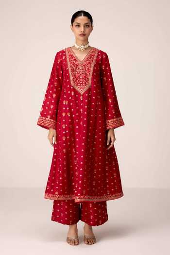 Shyam Narayan Prasad Maroon , Brocade, Organza V-neck Dori Embroidered Kurta Set at Aza Fashions Shyam Narayan Prasad_Maroon , Brocade, Organza V-neck Dori Embroidered Kurta Set _at_Aza_Fashions