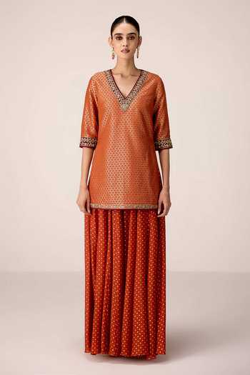 Buy Shyam Narayan Prasad Orange Silk, Brocade, Chinon, Organza V-neck Zardozi Embroidered Kurta Set Online at Aza Fashions Buy_Shyam Narayan Prasad_Orange Silk, Brocade, Chinon, Organza V-neck Zardozi Embroidered Kurta Set _Online_at_Aza_Fashions