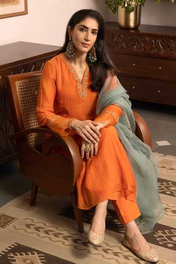 Buy_Trendy Tokari_Orange Silk, Chanderi, Cotton, Organza Split Placement Embroidered Kurta Set 
