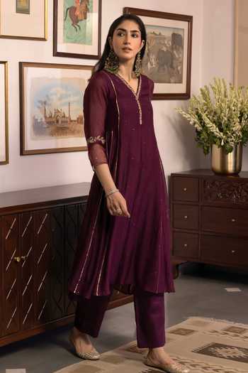 Shop_Trendy Tokari_Wine Silk, Chanderi, Cotton, Organza V-neck Hand Embroidered Kurta Set _Online_at_Aza_Fashions