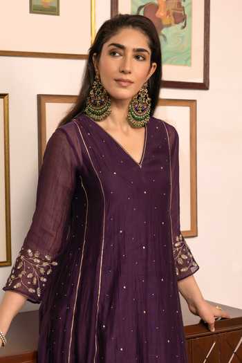 Buy Trendy Tokari Purple Silk, Chanderi, Cotton, Organza V-neck, Yes Embroidered Kurta Set Online at Aza Fashions Buy_Trendy Tokari_Purple Silk, Chanderi, Cotton, Organza V-neck, Yes Embroidered Kurta Set _Online_at_Aza_Fashions
