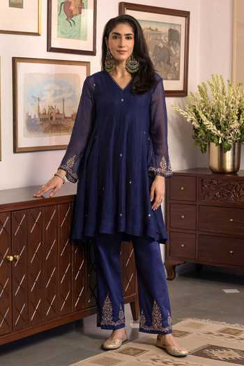 Trendy Tokari Hand Embroidered Silk Chanderi Kurta Set 