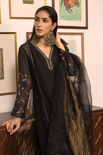 Buy_Trendy Tokari_Black Silk, Chanderi, Cotton, Organza V-neck Embroidered Kurta Set _Online_at_Aza_Fashions